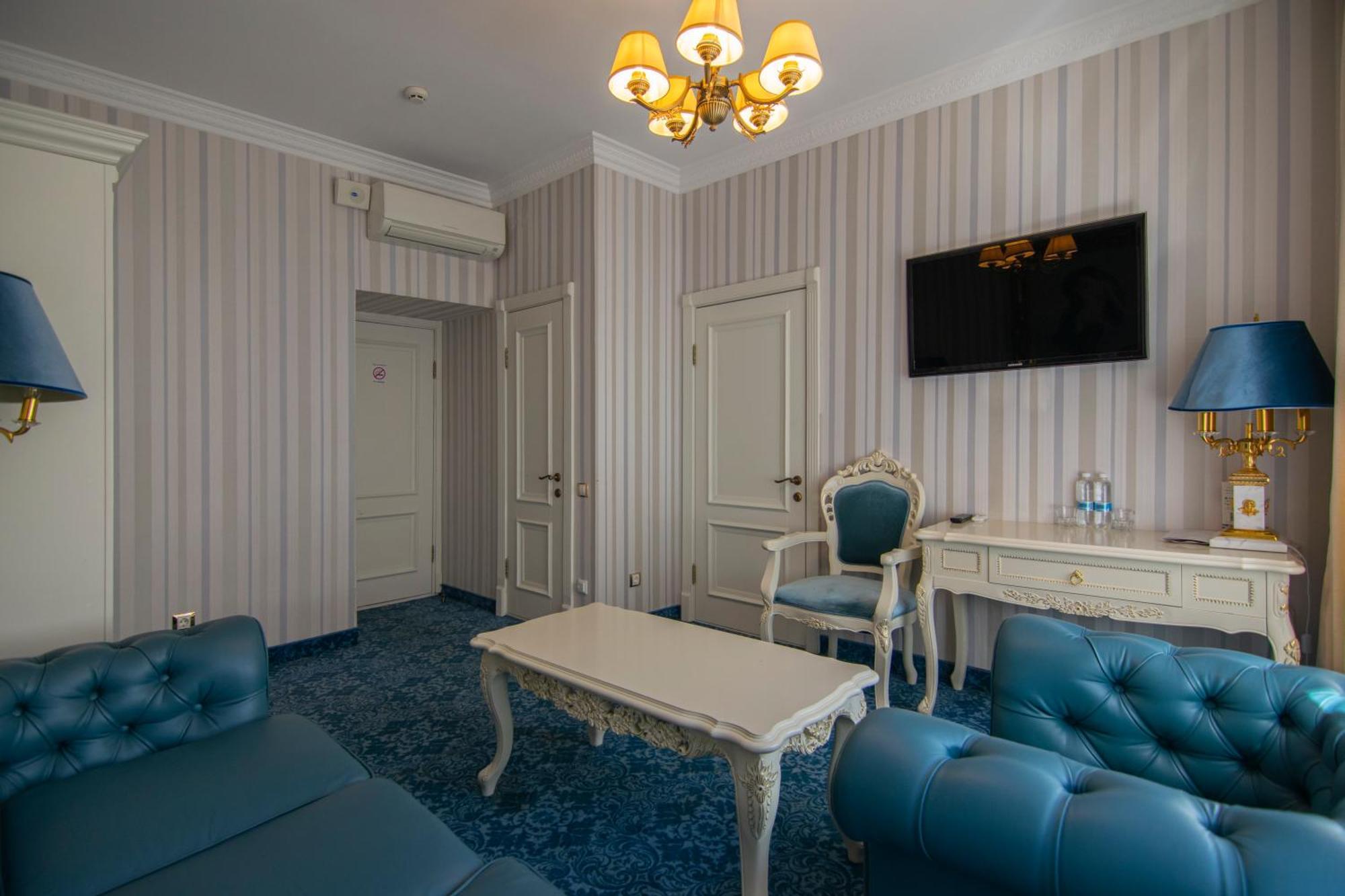 Royal Olympic Hotel Kiev Bagian luar foto